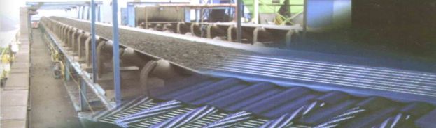 Wire rope traction belt
